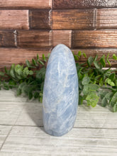 Load image into Gallery viewer, Blue Calcite Freeform