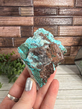 Load image into Gallery viewer, Druzy Chrysocolla With Malachite