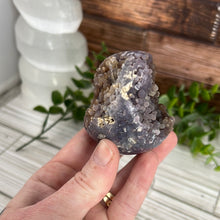 Load image into Gallery viewer, Grape Chalcedony Sphere