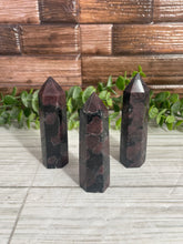 Load image into Gallery viewer, Garnet & Arfedsonite Tower