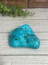 Load image into Gallery viewer, Chrysocolla Freeform