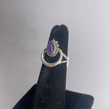 Load image into Gallery viewer, Amethyst Size 5 Sterling Silver Ring