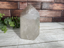 Load image into Gallery viewer, Clear Quartz Tower