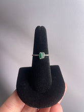 Load image into Gallery viewer, Emerald SZ 6 Sterling Silver Ring