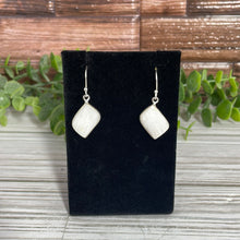 Load image into Gallery viewer, Scolecite Sterling Silver Earrings