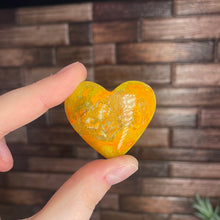 Load image into Gallery viewer, Bumblebee Jasper Heart