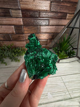 Load image into Gallery viewer, Raw Fibrous Malachite