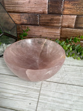 Load image into Gallery viewer, Rose Quartz Bowl