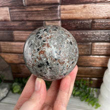 Load image into Gallery viewer, Yooperlite Sphere