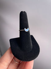 Load image into Gallery viewer, Labradorite SZ 6 Sterling Silver Ring