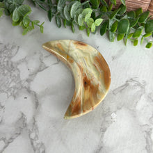 Load image into Gallery viewer, Onyx Moon Dish