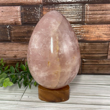 Load image into Gallery viewer, Rose Quartz Large Egg