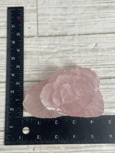 Load image into Gallery viewer, Rose Quartz Rose Carving