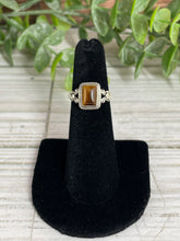 Load image into Gallery viewer, Tiger Eye Size 5 Sterling Silver Ring