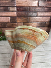 Load image into Gallery viewer, Onyx Heart Bowl XL