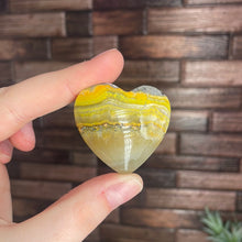 Load image into Gallery viewer, Bumblebee Jasper Heart
