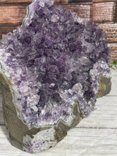 Load image into Gallery viewer, Amethyst Geode