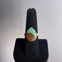 Load image into Gallery viewer, Chrysoprase Size 8 Sterling Silver Ring