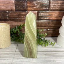 Load image into Gallery viewer, Onyx Tower