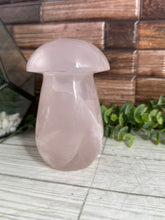 Load image into Gallery viewer, Rose Quartz Mushroom