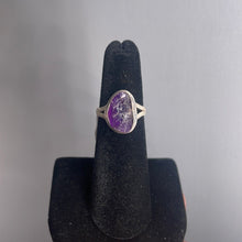 Load image into Gallery viewer, Amethyst Size 5 Sterling Silver Ring