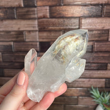 Load image into Gallery viewer, Garden Quartz Point