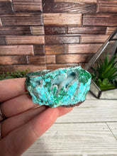 Load image into Gallery viewer, Druzy Chrysocolla With Malachite