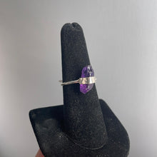 Load image into Gallery viewer, Amethyst Size 7 Sterling Silver Ring