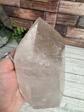 Load image into Gallery viewer, Clear Quartz Tower