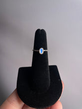 Load image into Gallery viewer, Moonstone SZ 4 Sterling Silver Ring