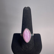 Load image into Gallery viewer, Kunzite Size 10 Sterling Silver Ring