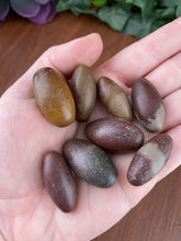 Load image into Gallery viewer, Shiva Lingam- 1 Inch