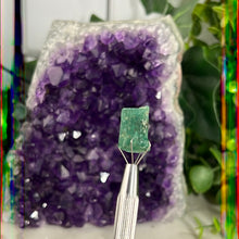 Load image into Gallery viewer, Emerald Gem