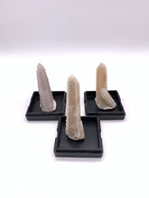 Load image into Gallery viewer, Witches Finger Spirit Quartz