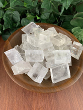 Load image into Gallery viewer, Optical Calicte- (1) 1 Inch Piece