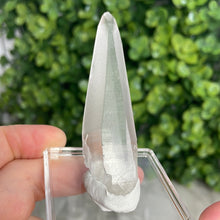 Load image into Gallery viewer, Lemurian Quartz Point