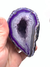Load image into Gallery viewer, Agate Geode (1)