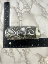 Load image into Gallery viewer, Shell Jasper Tower