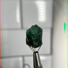 Load image into Gallery viewer, Emerald Gem