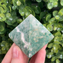 Load image into Gallery viewer, Fuchsite Pyramid