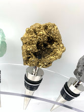 Load image into Gallery viewer, Crystal Bottle Stopper