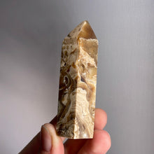 Load image into Gallery viewer, Brown Agate Tower