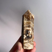 Load image into Gallery viewer, Brown Agate Tower