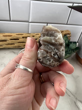 Load image into Gallery viewer, Sphalerite Skull