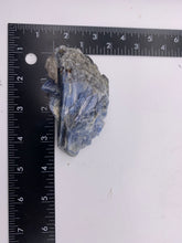 Load image into Gallery viewer, Kyanite & Quartz
