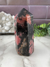 Load image into Gallery viewer, Rhodonite Tower