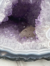 Load image into Gallery viewer, Amethyst Agate Geode