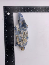 Load image into Gallery viewer, Kyanite