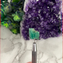 Load image into Gallery viewer, Emerald Gem