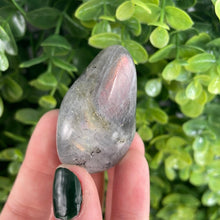 Load image into Gallery viewer, Labradorite Tumbled Stone (1)